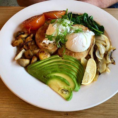 Queenie's Restaurant & Cafe