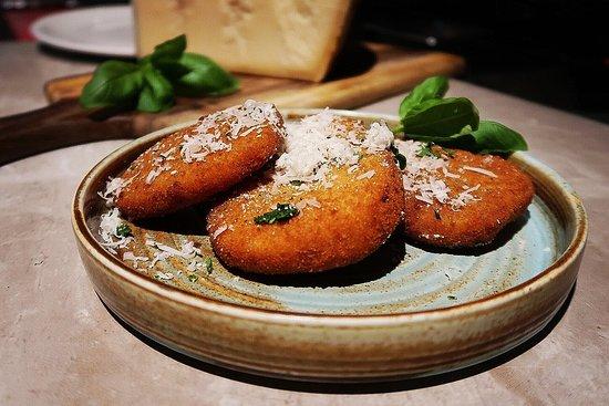 Mamma Vittoria