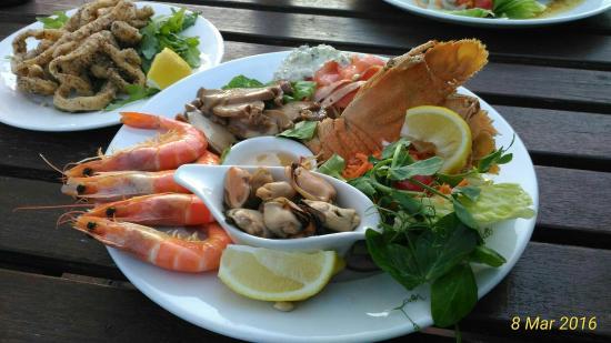 The Mallacoota Hotel Motel Family Bistro
