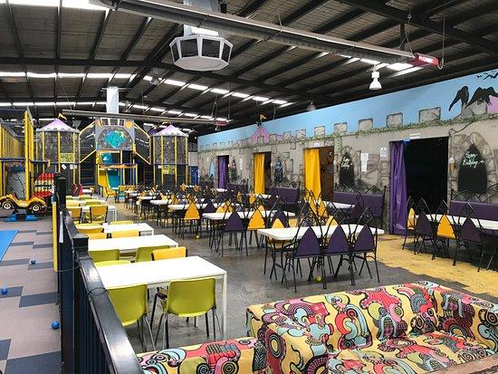 Dizzy's Playland and Cafe