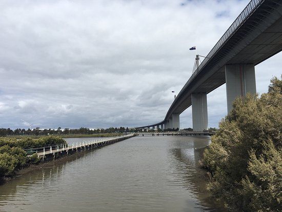 West Gate Bridge Memorial Park
