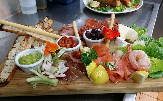 19th Hole Bistro